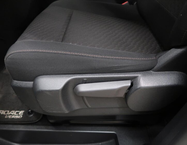 Toyota ProAce Verso Kombi 2,0 l 110 kw