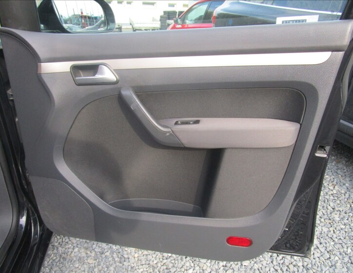 Volkswagen Touran 20