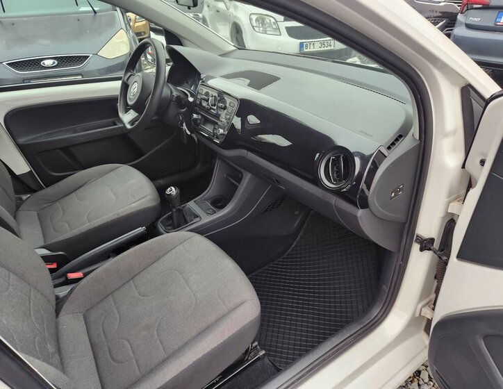 Volkswagen up! Hatchback 999,0 44 kw