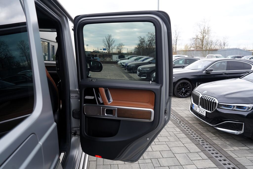 Mercedes-Benz Třídy G SUV / Terénní 4,0 l 368 kw