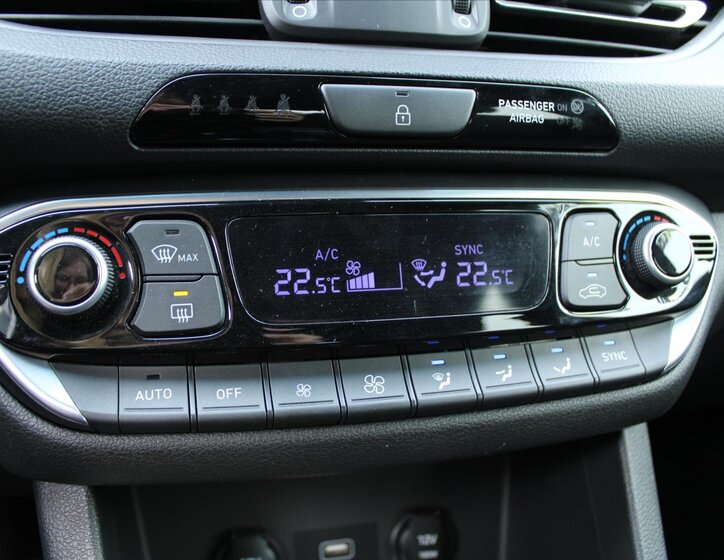 Hyundai i30 Liftback 1,5 l 117 kw