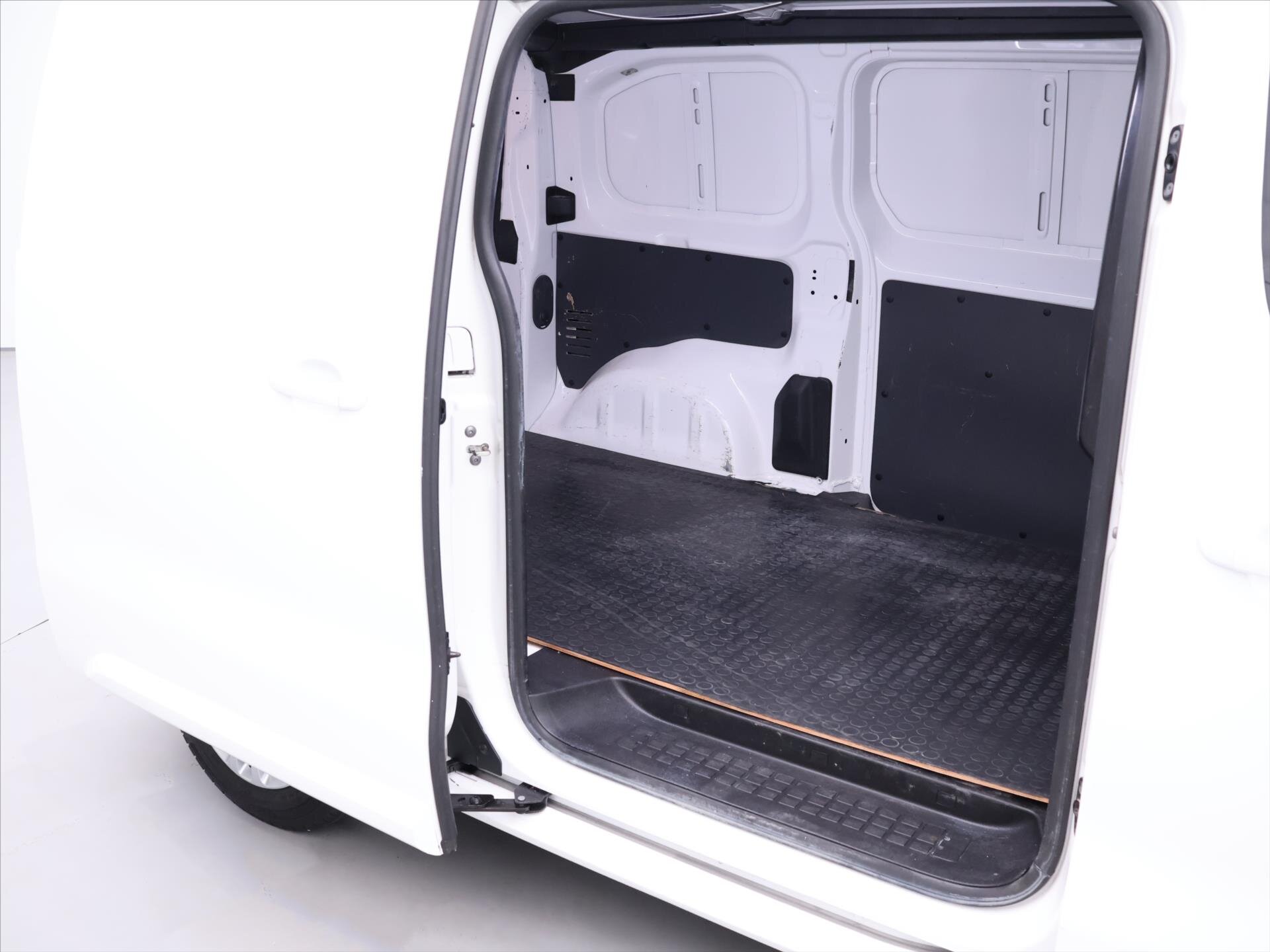 Peugeot Expert Skříň 2,0 l 110 kw