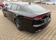 KIA Stinger Hatchback 3,3 l 269 kw