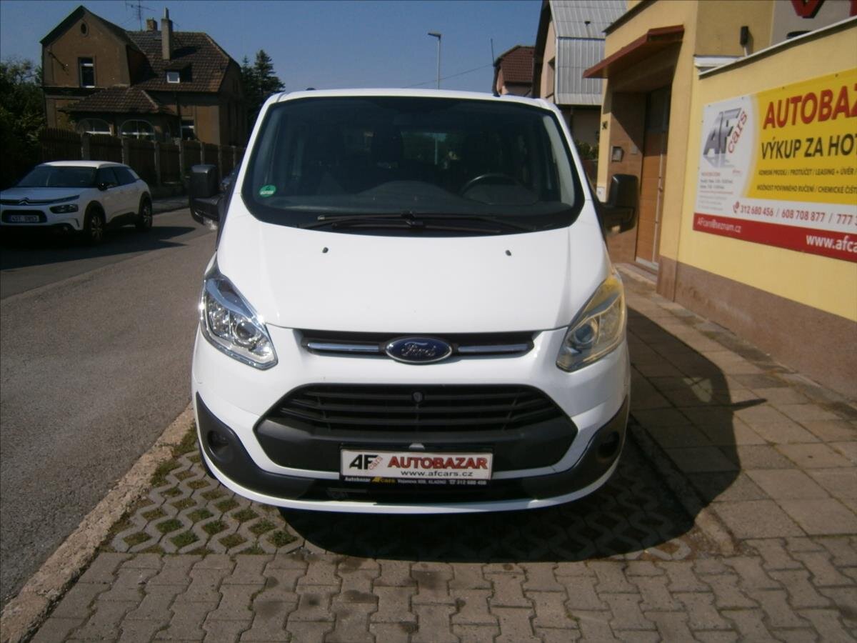 Ford Tourneo Custom Kombi 2,2 l 92 kw