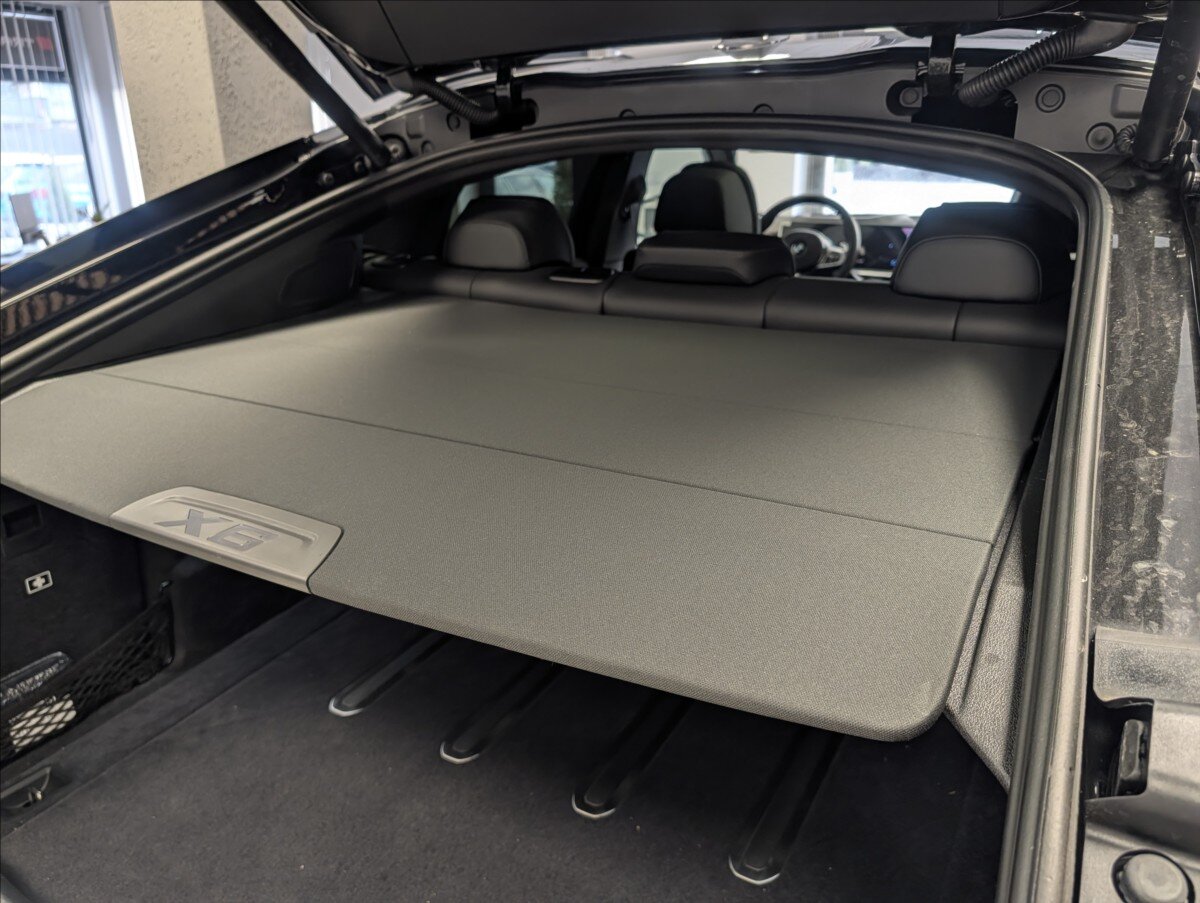 BMW X6 Sedan 3,0 l 210 kw