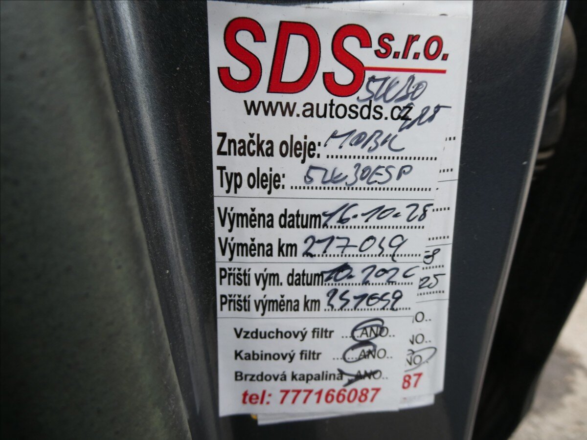 Peugeot 508 Sedan / Limuzína 1,6 l 115 kw