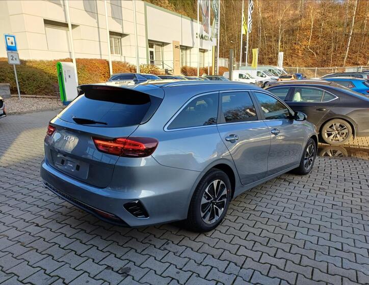 KIA Ceed 5