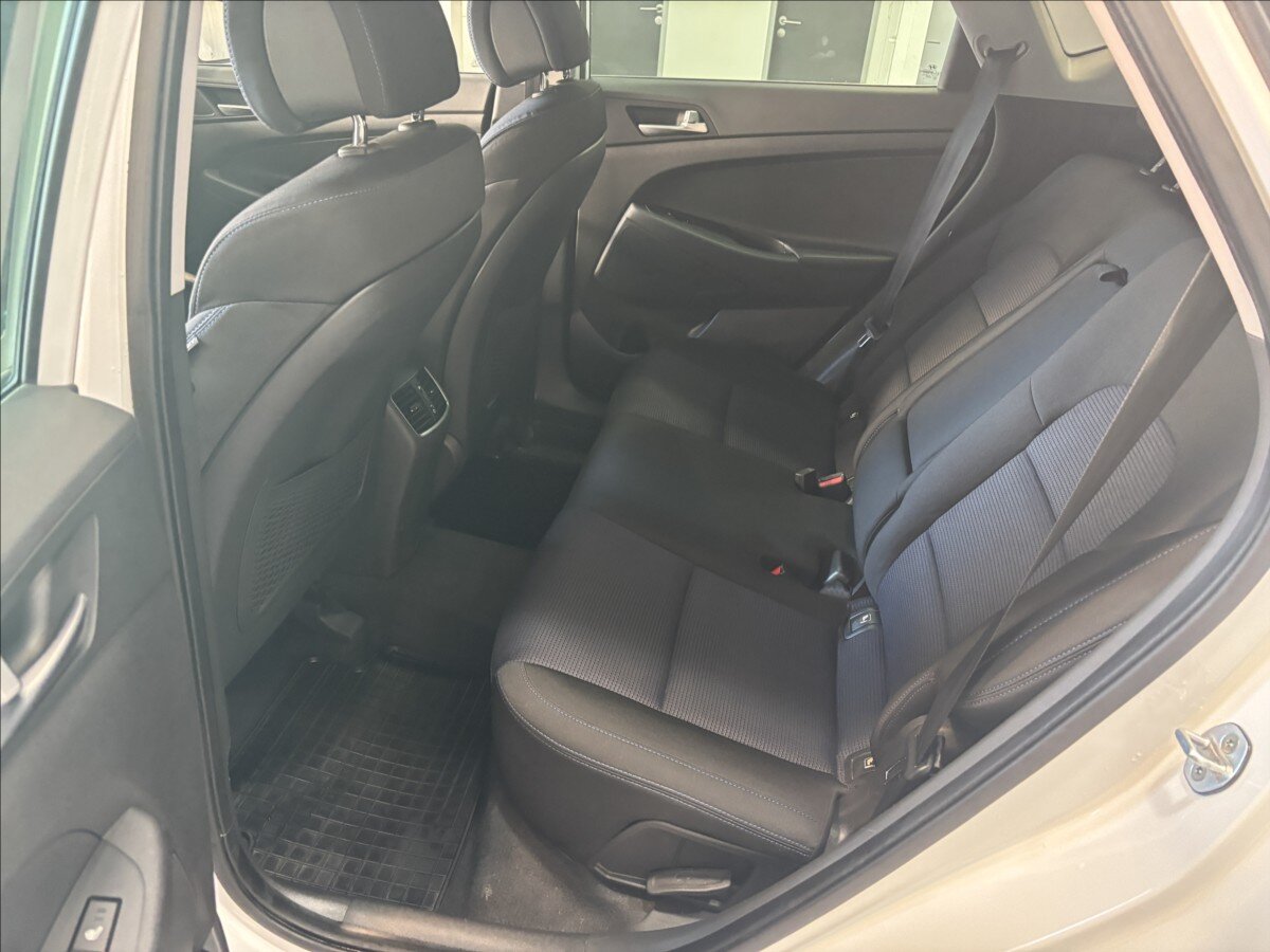 Hyundai Tucson SUV 2,0 l 100 kw