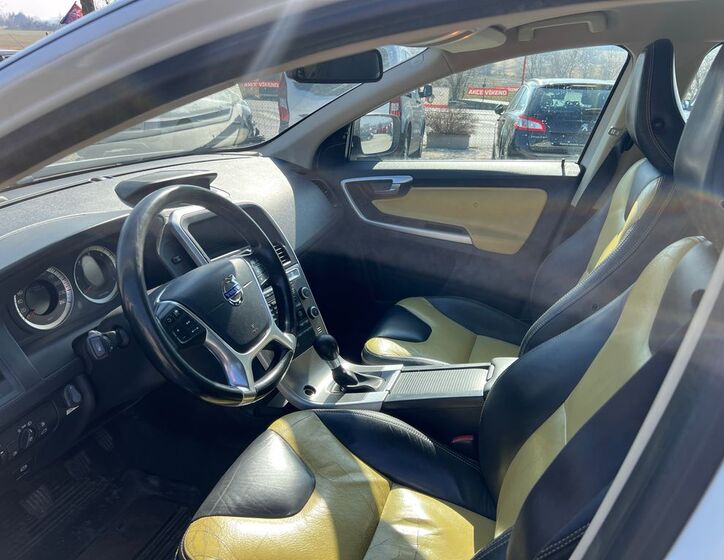 Volvo XC60 6
