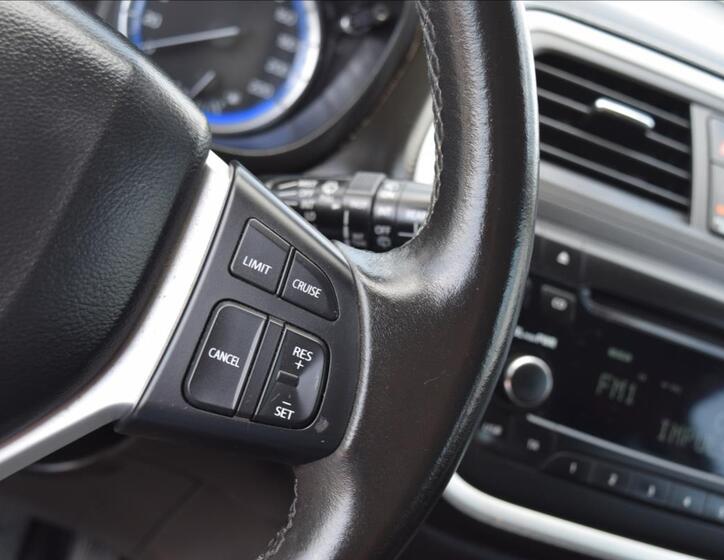 Suzuki SX4 S-Cross 35