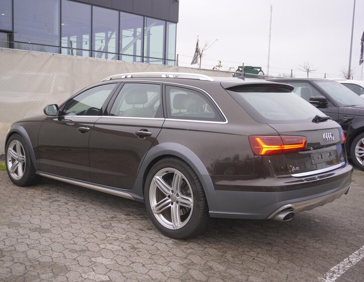Audi A6 Allroad 6