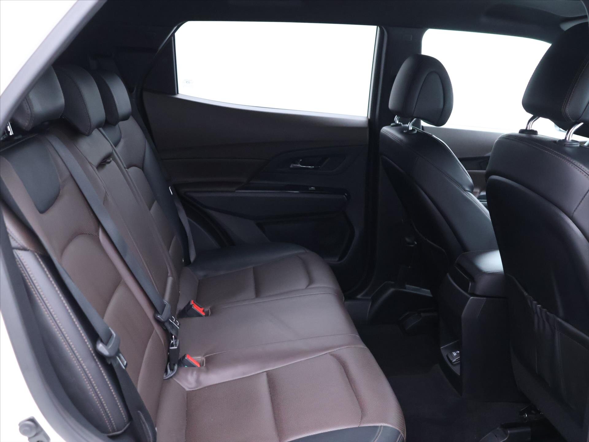 SsangYong Korando SUV / Terénní 1,5 l 120 kw