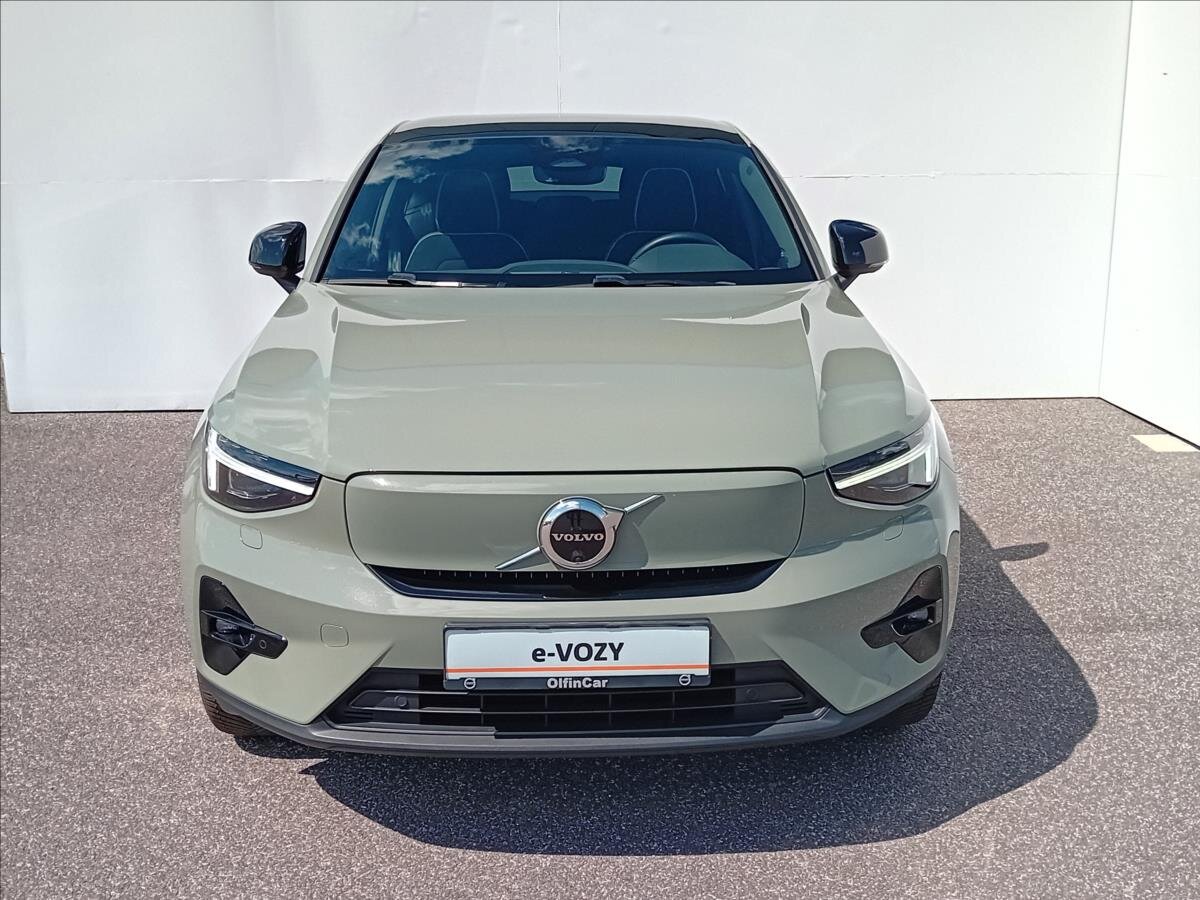 Volvo C40 Hatchback 0,0 300 kw