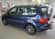 Volkswagen Touran 8