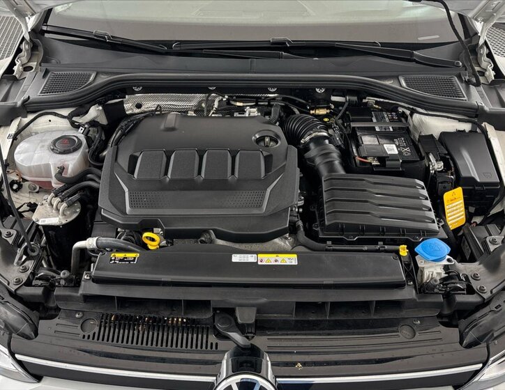 Volkswagen Golf Kombi 2,0 l 85 kw