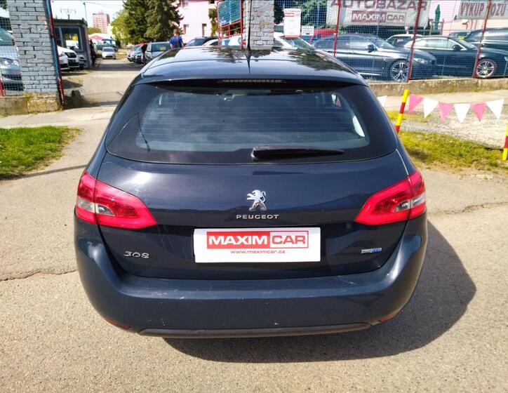 Peugeot 308 6