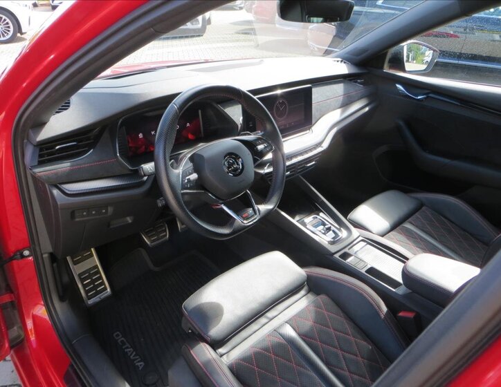 Škoda Octavia 14