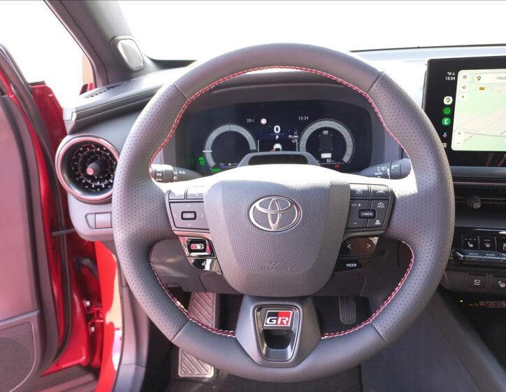 Toyota C-HR CUV / Crossover 2,0 l 112 kw