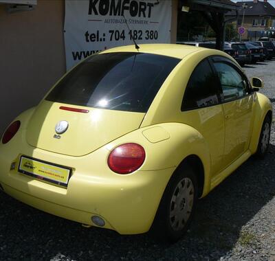 Volkswagen New Beetle 5
