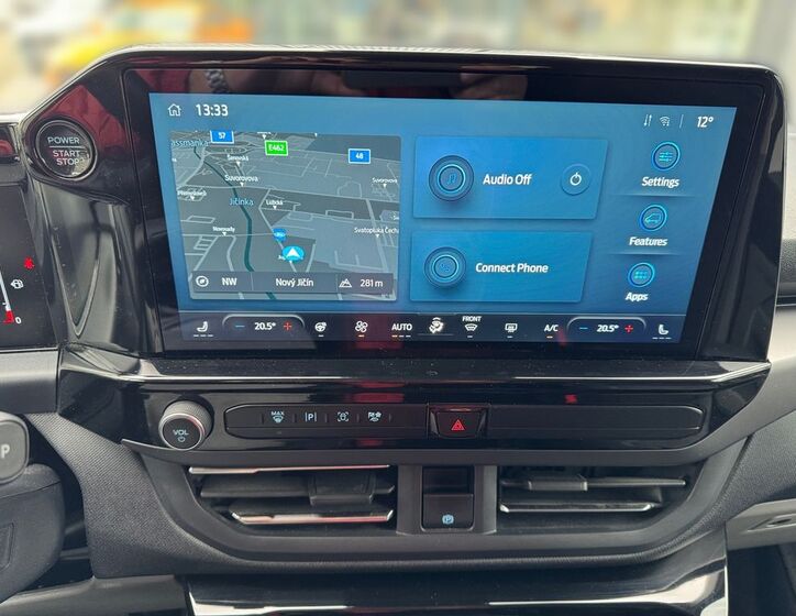 Ford Tourneo Custom 9