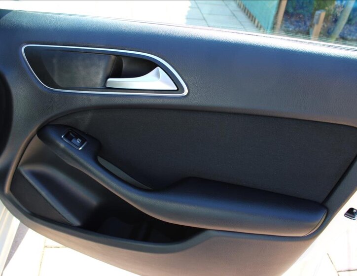 Mercedes-Benz Třídy B MPV 1,5 l 80 kw