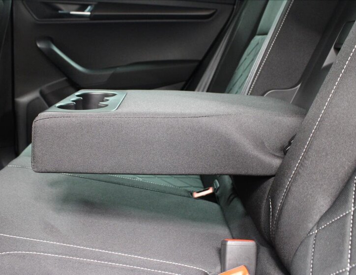 Škoda Karoq SUV / Terénní 1,5 l 110 kw