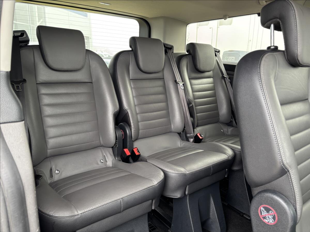 Ford Tourneo Custom Kombi 2,0 l 125 kw