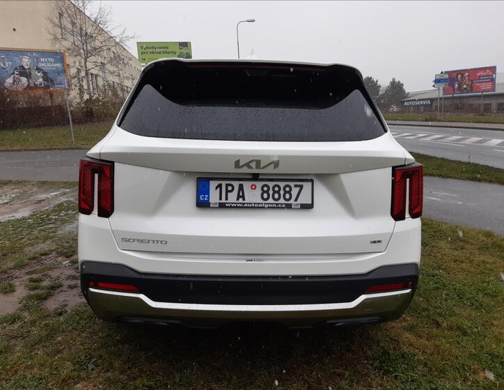 KIA Sorento SUV / Terénní 2,2 l 142 kw