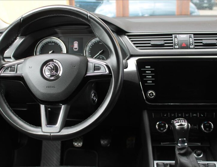 Škoda Superb Kombi 2,0 l 110 kw