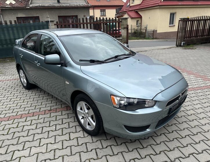 Mitsubishi Lancer Sedan / Limuzína 1,8 l 105 kw