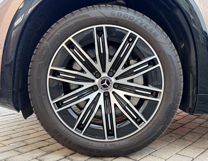 Mercedes-Benz EQS Sedan / Limuzína 0,0 400 kw