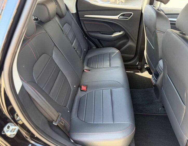 MG ZS SUV / Terénní 1,5 l 78 kw