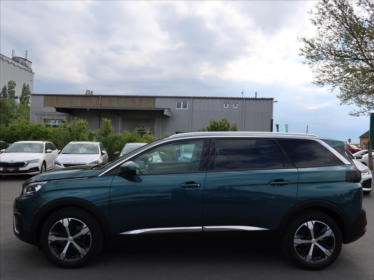 Peugeot 5008 SUV / Terénní 1,2 l 96 kw