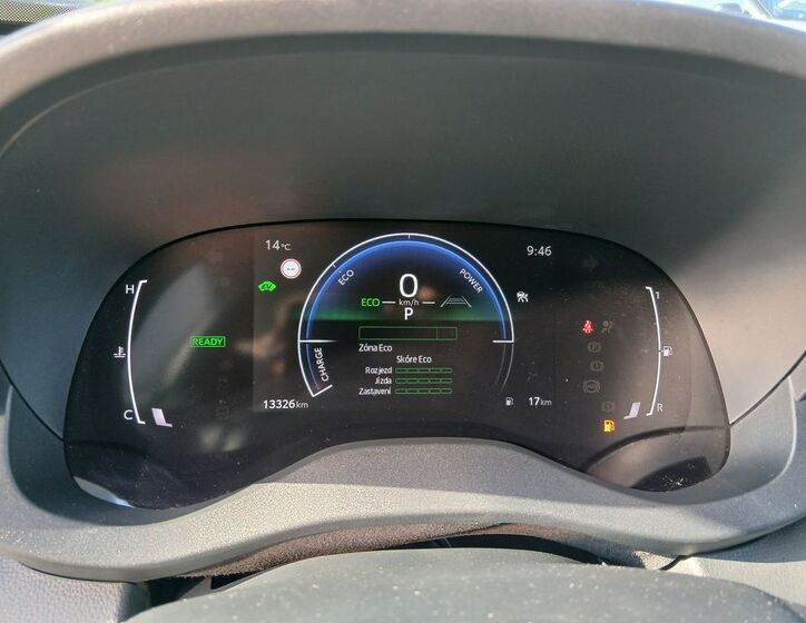 Toyota Yaris Cross 21