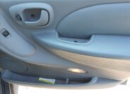 Chrysler Voyager Kombi 2,5 l 105 kw