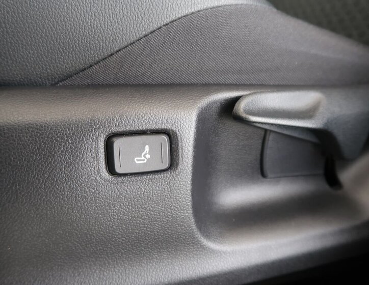 Toyota C-HR Hatchback 1,8 l 72 kw