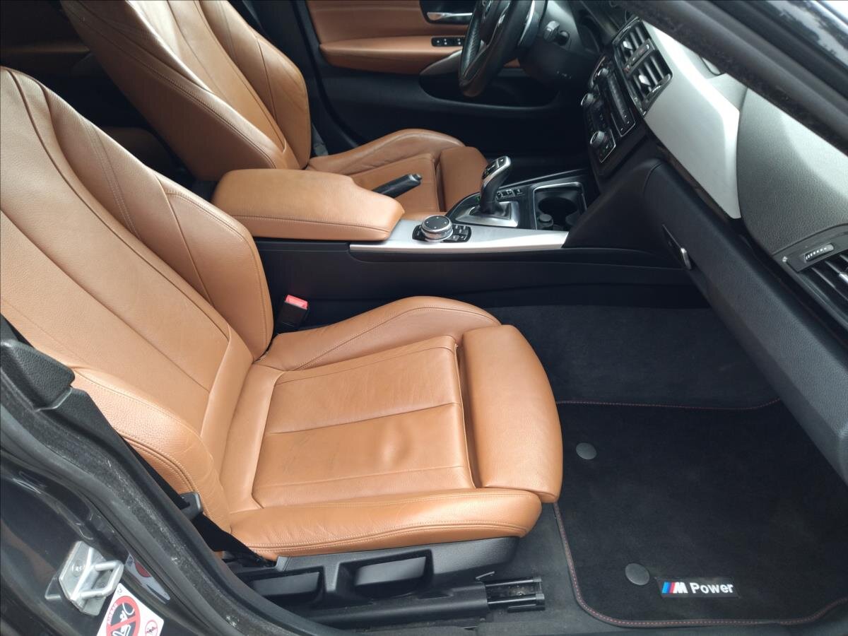 BMW Řada 4 Sedan / Limuzína 2,0 l 140 kw