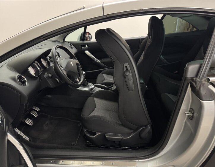 Peugeot 308 Kabriolet 1,6 l 82 kw