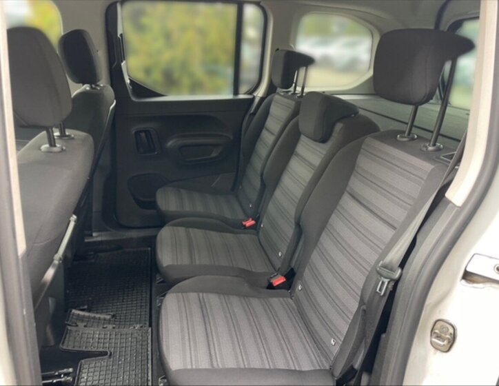 Opel Combo Ostatní 1,5 l 96 kw