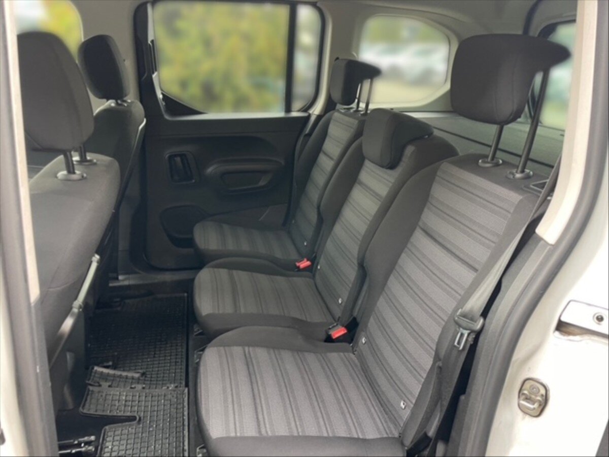 Opel Combo Ostatní 1,5 l 96 kw