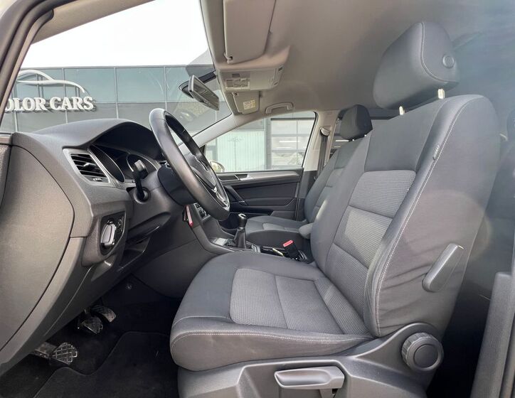 Volkswagen Golf Sportsvan 8