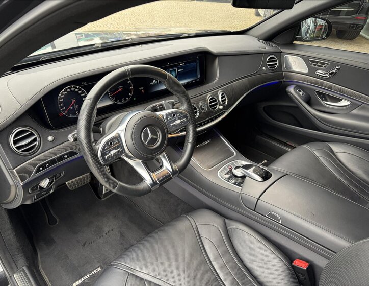 Mercedes-Benz Třídy S Sedan / Limuzína 4,0 l 345 kw