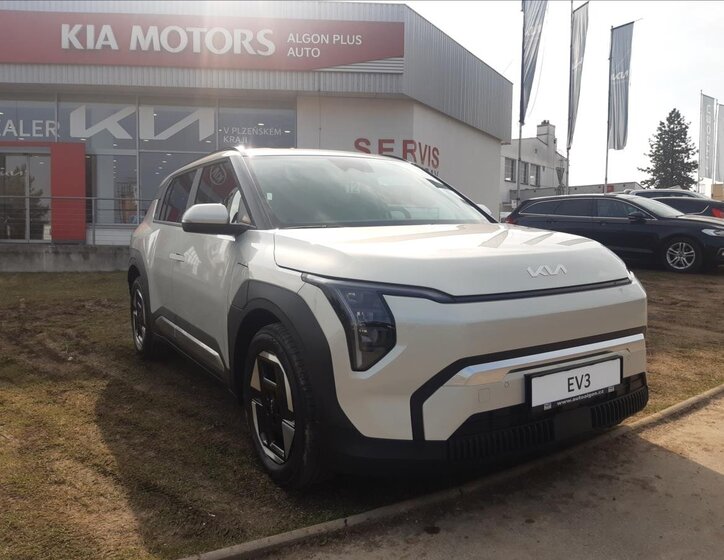 KIA EV3 SUV / Terénní 0,0 150 kw
