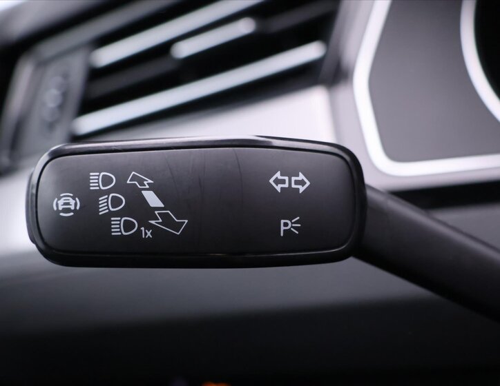 Volkswagen Passat Kombi 1,5 l 373 kw