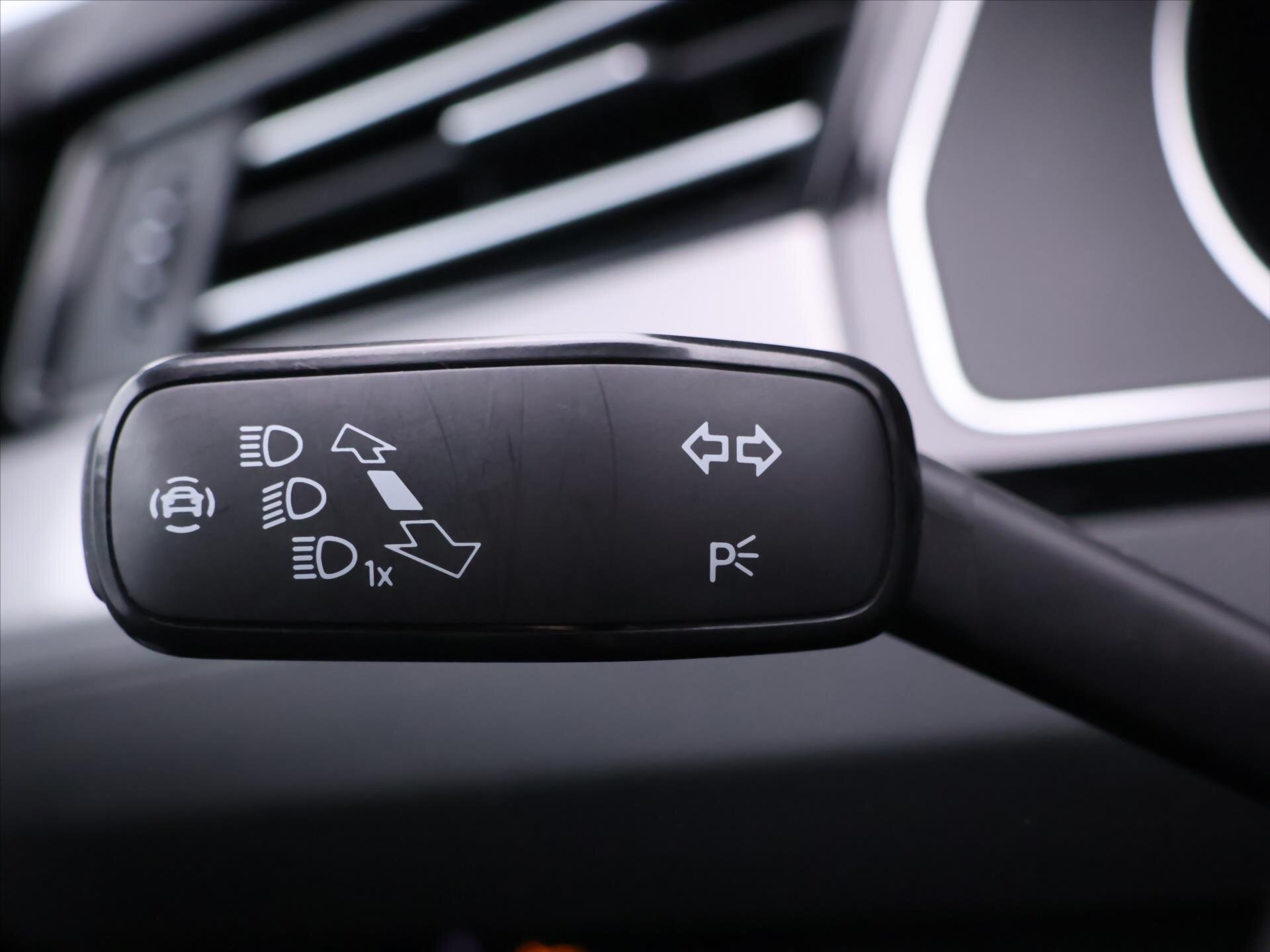 Volkswagen Passat Kombi 1,5 l 373 kw