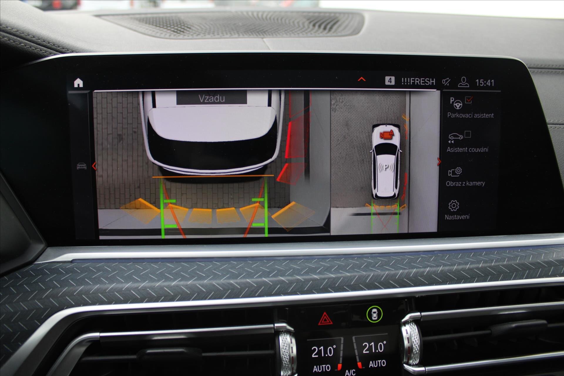 BMW X7 SUV 4,4 l 390 kw