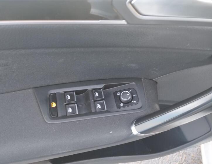 Volkswagen Touran 17