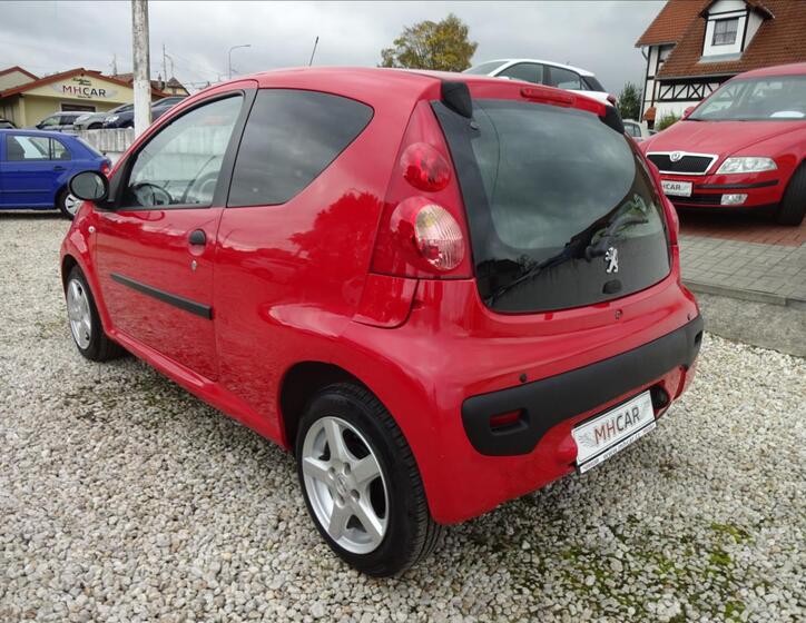 Peugeot 107 5