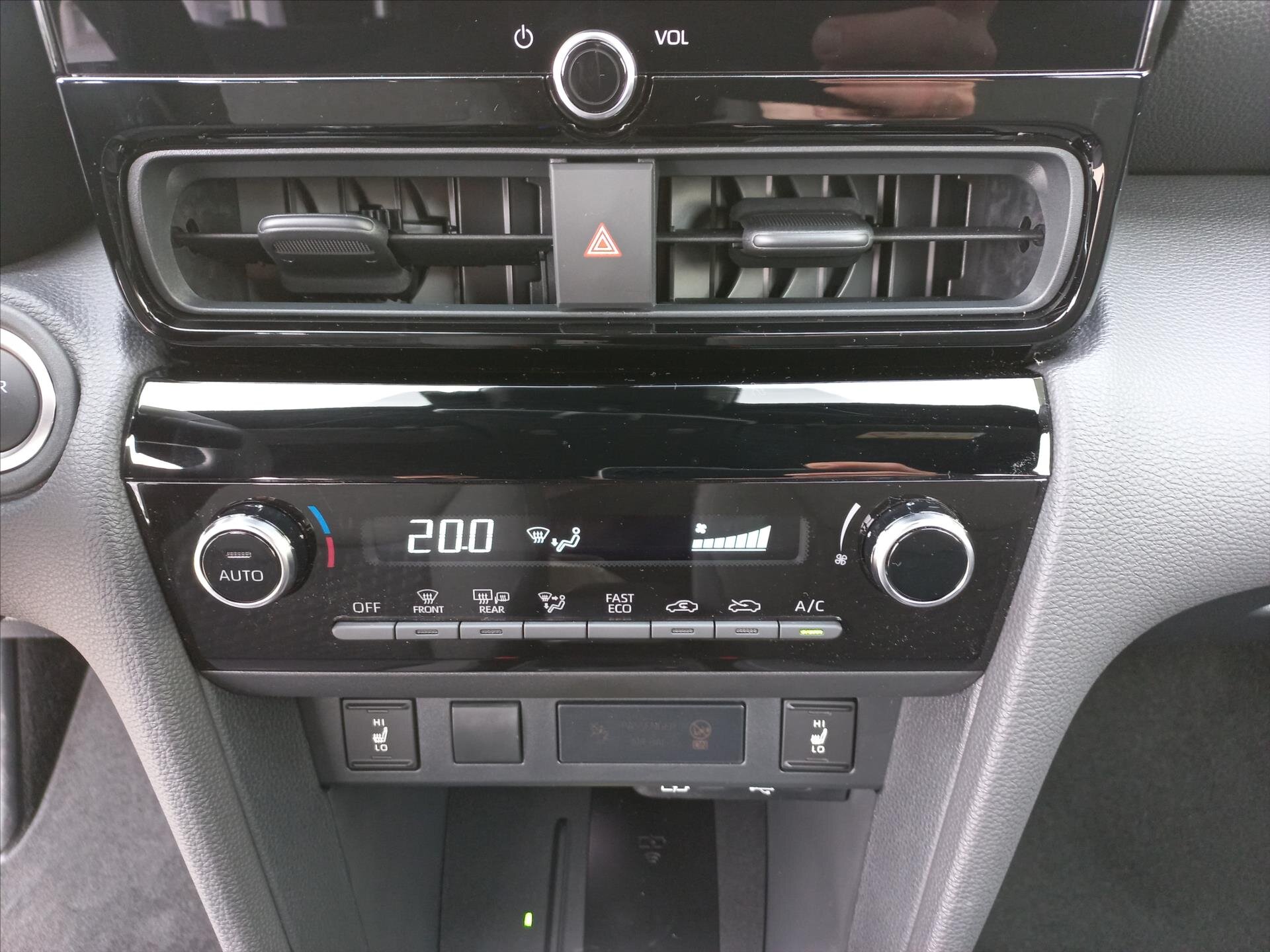 Toyota Yaris Cross CUV 1,5 l 68 kw