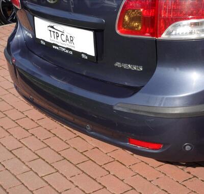 Toyota Avensis 26